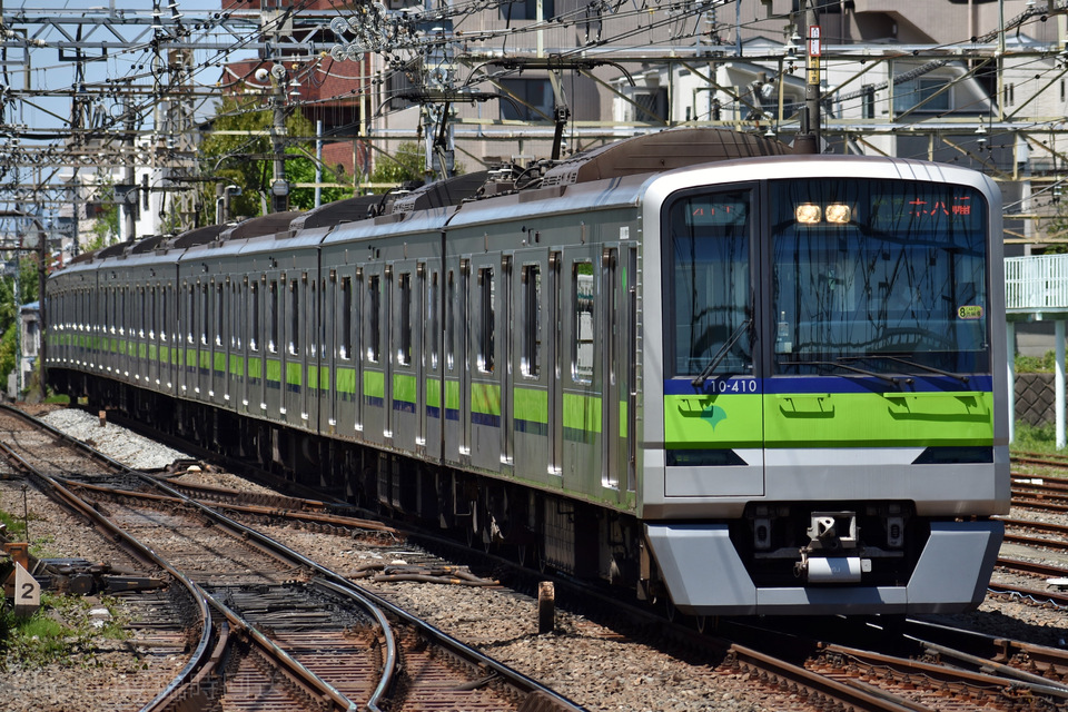 都営10-300形10-410編成<br class="br-sp" />(10-410F)の写真