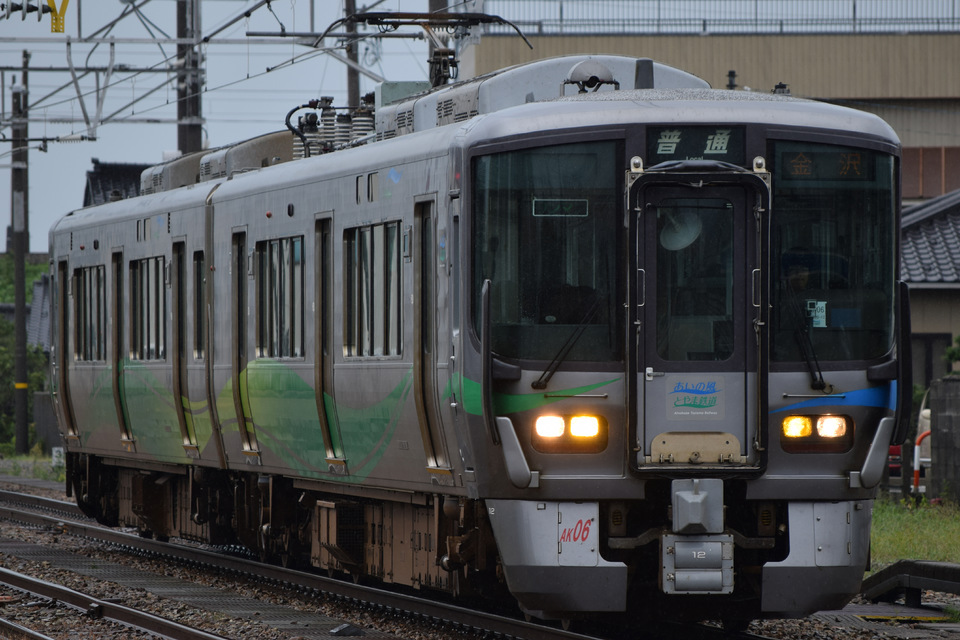 あい鉄521系AK06編成の写真