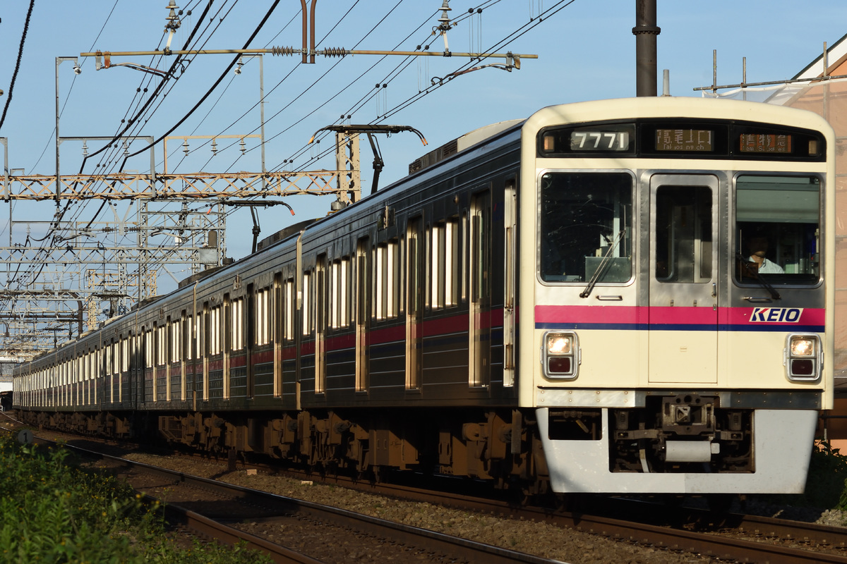 京王電鉄  7000系 7721F