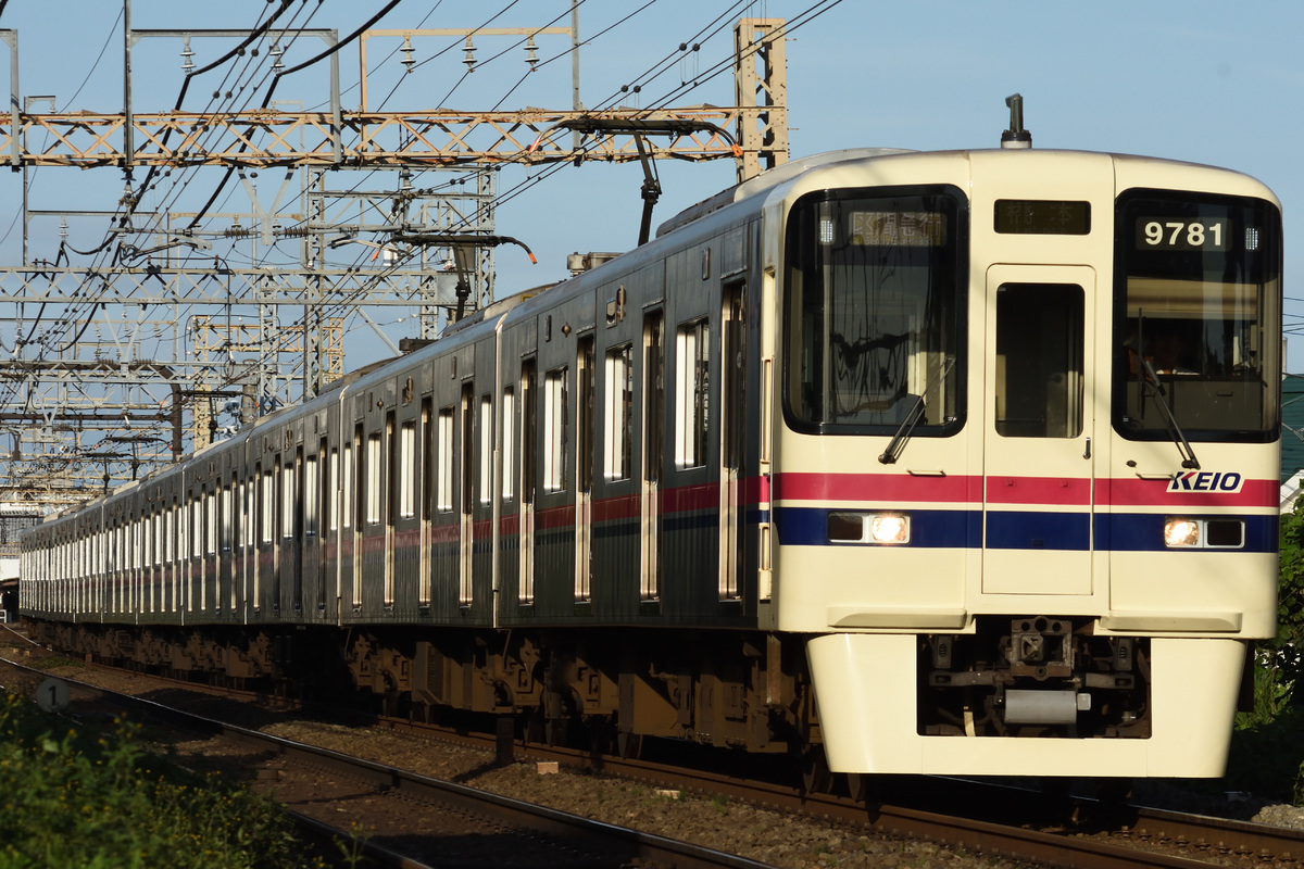 京王電鉄  9000系 9731F