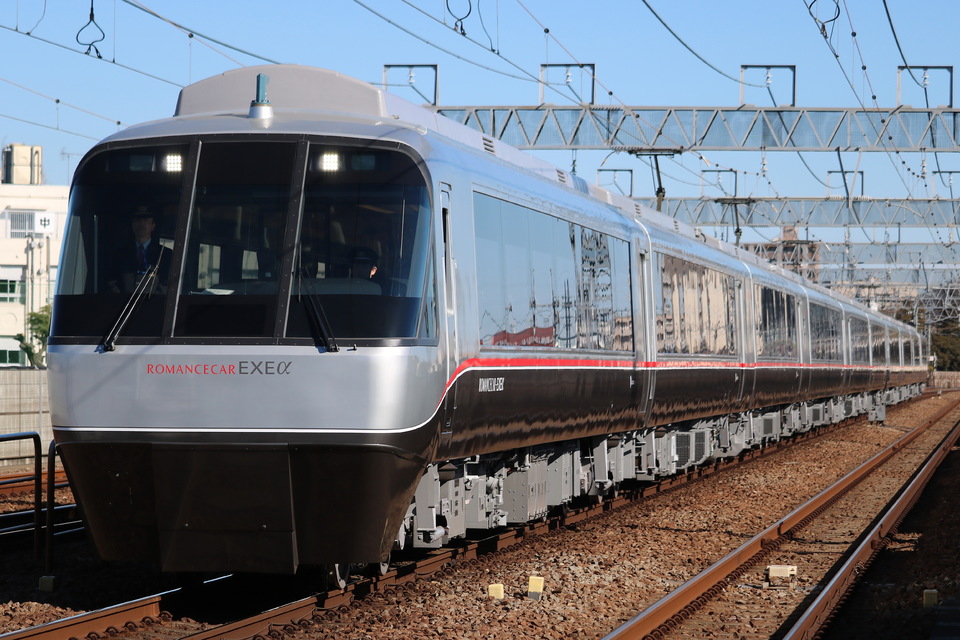 小田急30000形30051×4<br class="br-sp" />(30051F)(30051編成)の写真