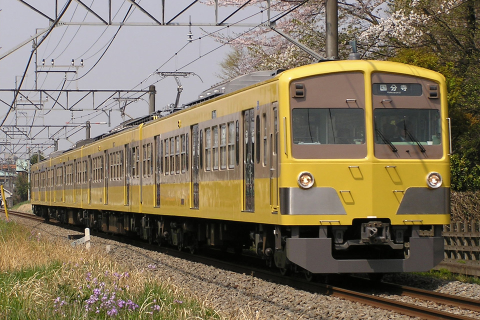 西武101系1261F<br class="br-sp" />(1261編成)(261F)の写真