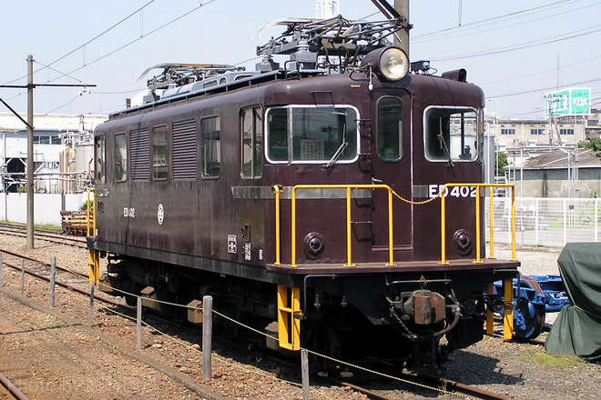 ED402を岳南富士岡駅で撮影した写真
