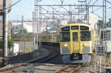西武鉄道 新宿線車両所玉川上水車両基地 2000系 2537F
