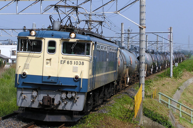 EF651038を吉川駅で撮影した写真