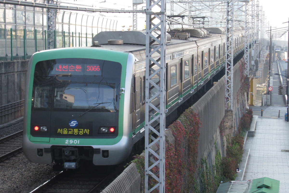 Seoul Metro 新亭車両基地 2000系 201