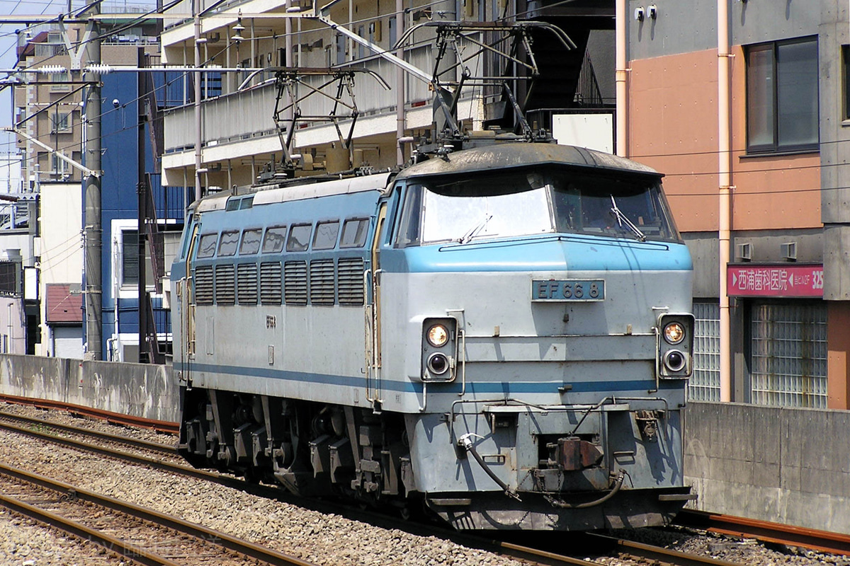 JR貨物  EF66 8