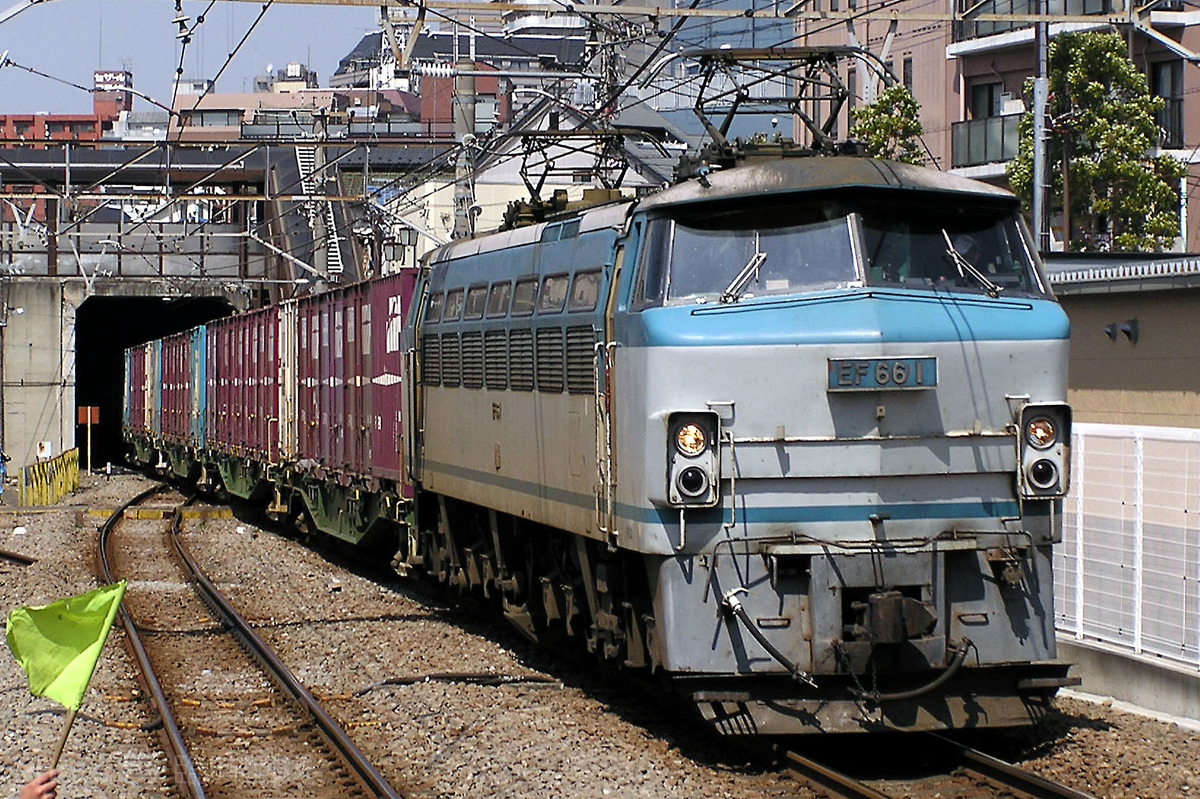 JR貨物  EF66 1