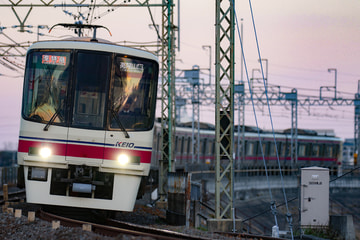 京王電鉄  8000系 8761F
