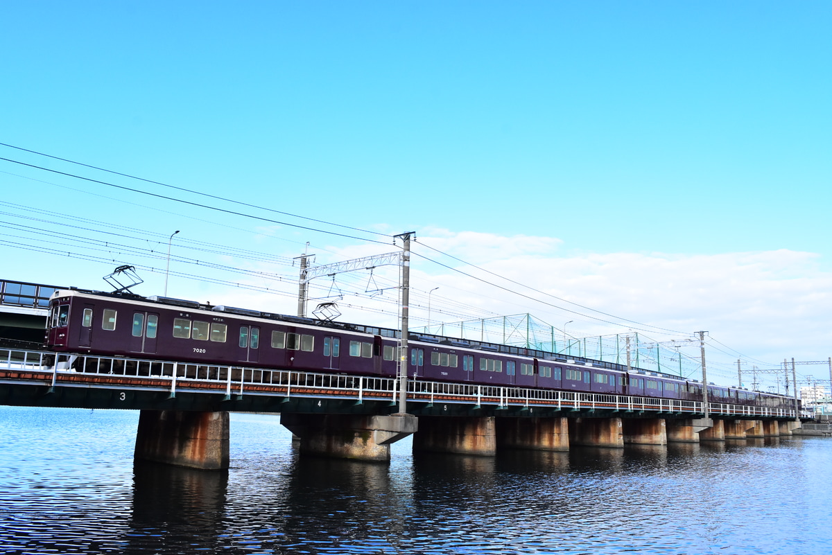 阪急電鉄 西宮車庫 7000系 7020F