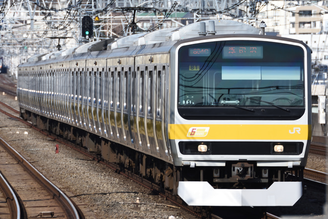三鷹車両センターE231系B81編成を西荻窪駅で撮影した写真