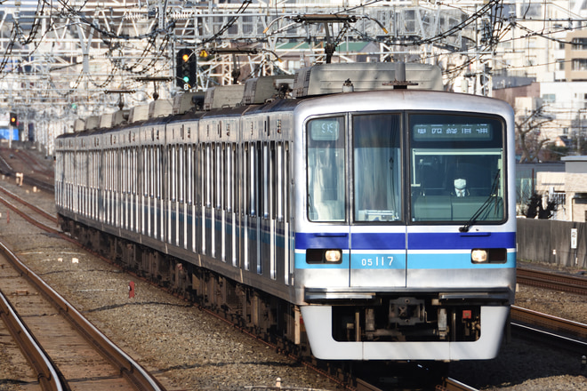 05系05-117Fを西荻窪駅で撮影した写真