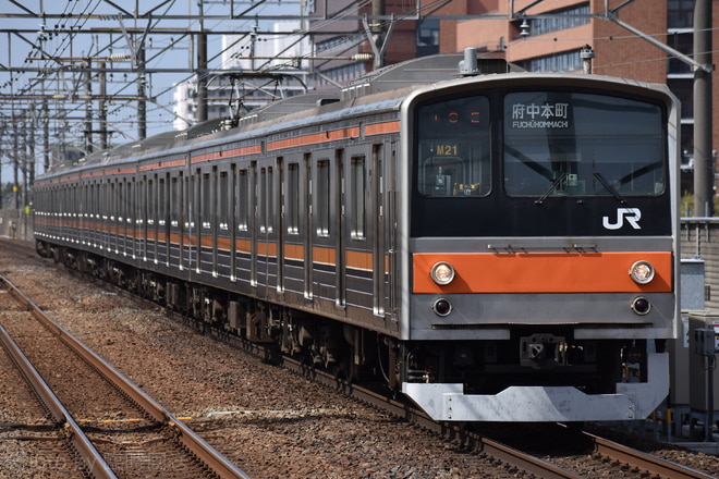 205系ケヨM21を新浦安駅で撮影した写真