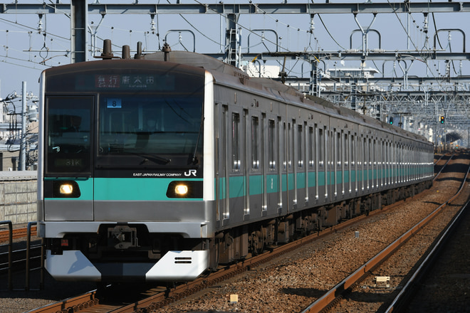 E233系を祖師ヶ谷大蔵駅で撮影した写真