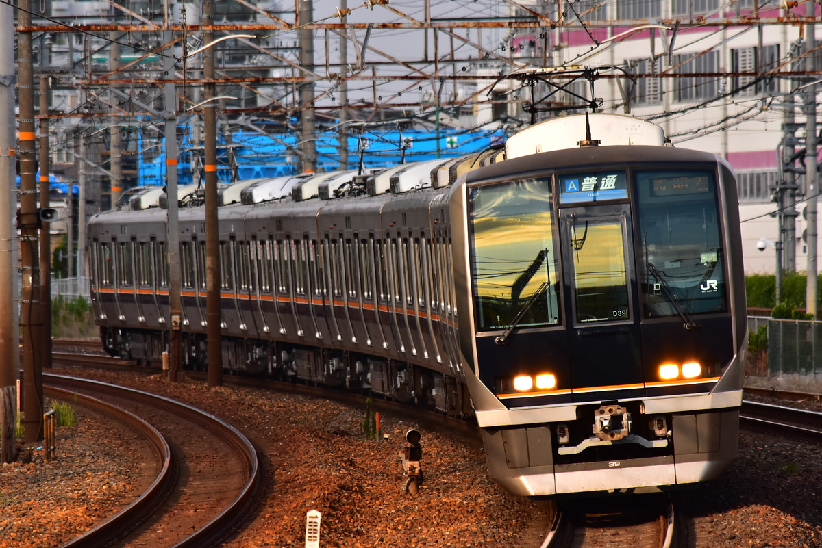 網干総合車両所明石支所 321系 D39編成 の写真 鉄道写真投稿サイトTrainDirectory