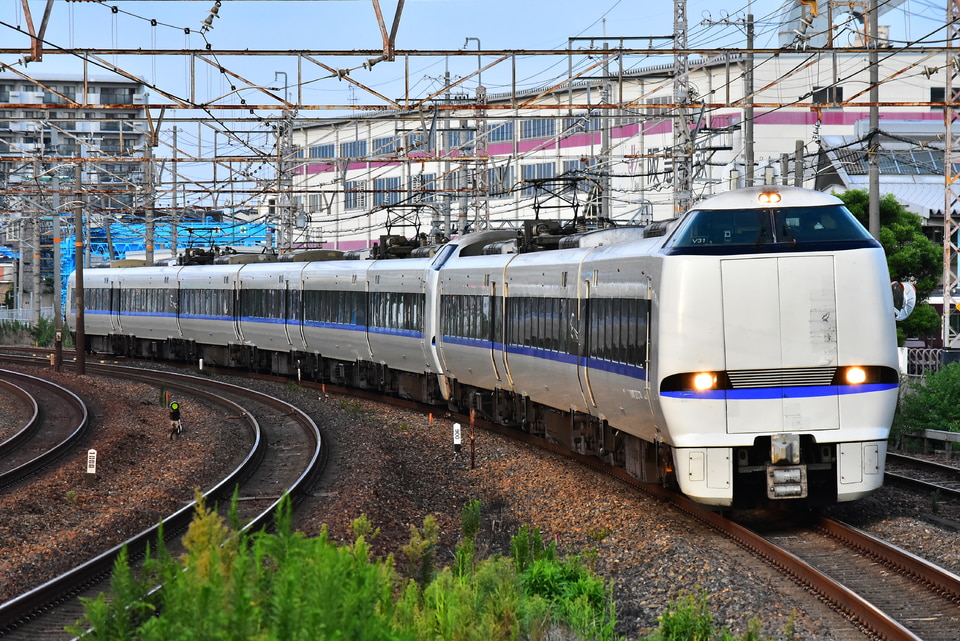 JR西683系V31編成の写真