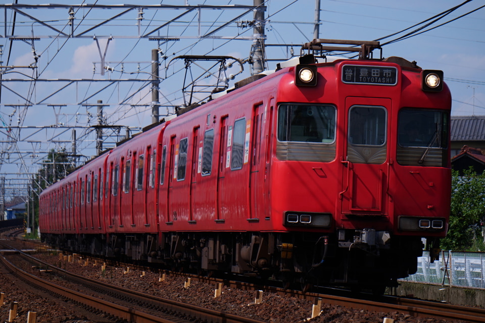 名鉄100系212F<br class="br-sp" />(212編成)の写真