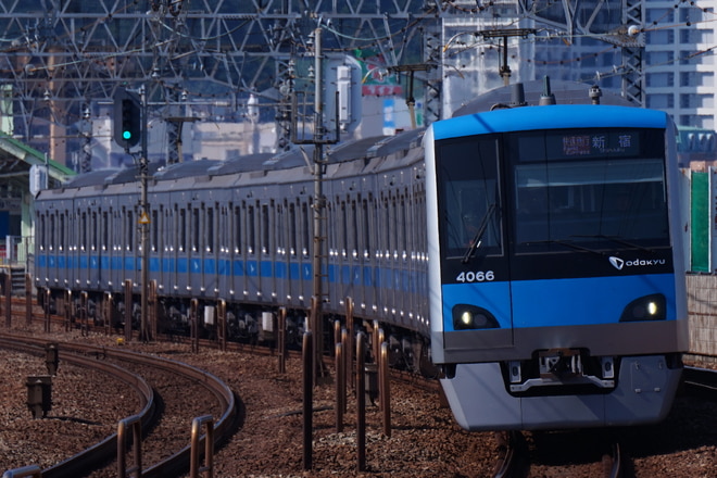 喜多見検車区4000形4066×10を狛江駅で撮影した写真
