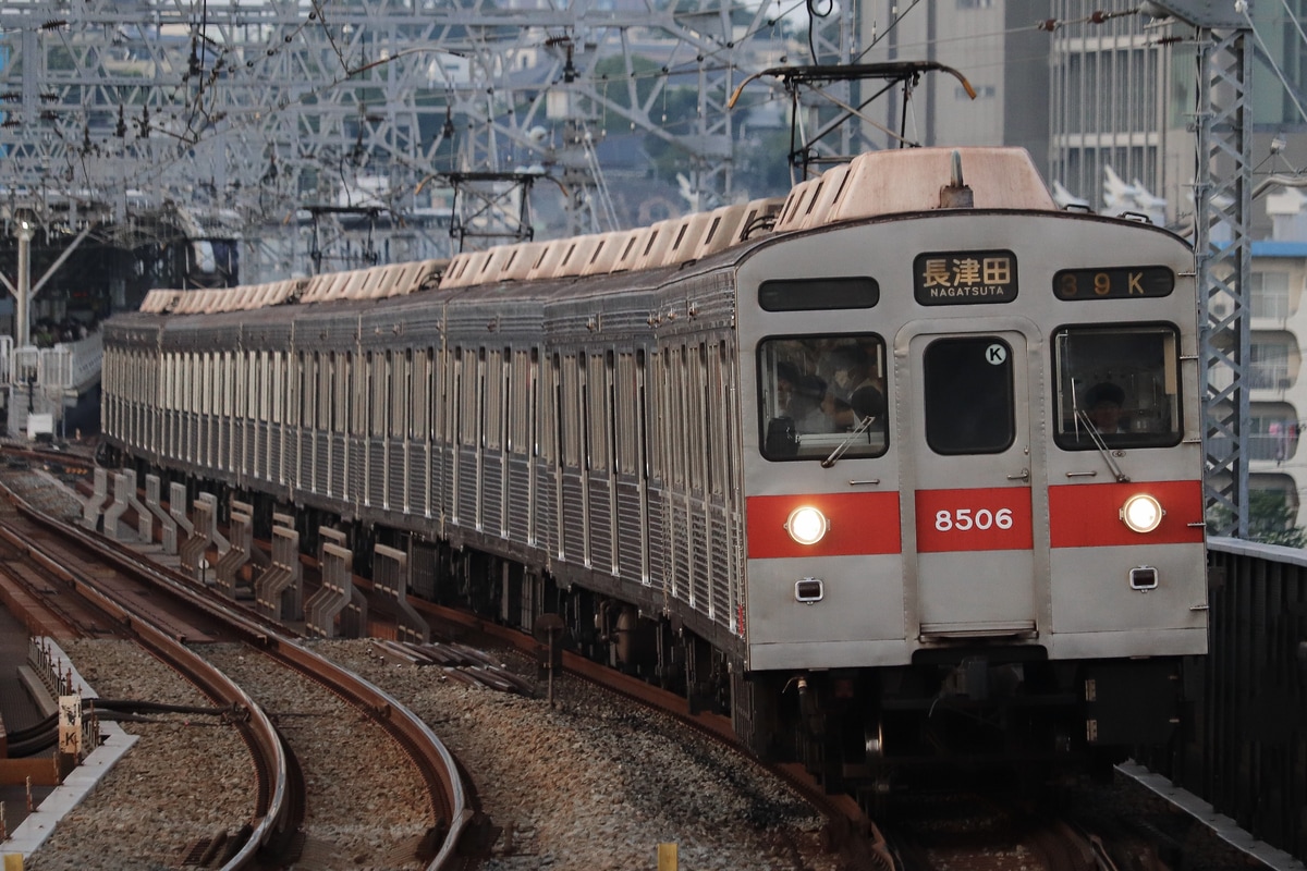 東急電鉄  8500系 8642F
