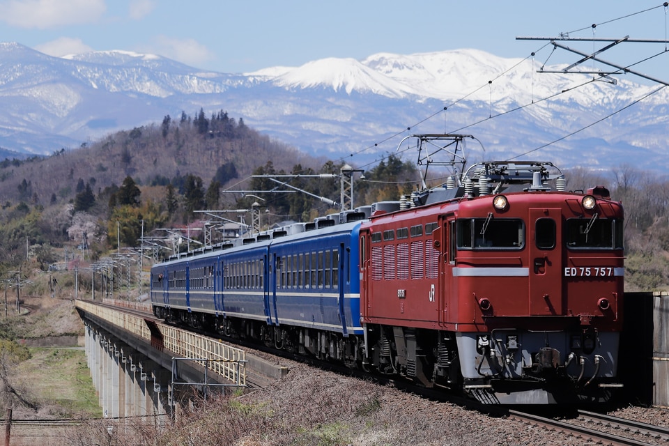 JR東ED75形ED75-757の写真
