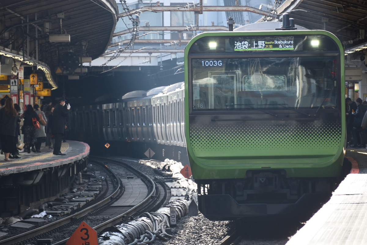 JR東日本 東京総合車両センター本区 E235系 トウ18編成