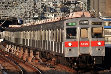 東急電鉄  8500系 8606f