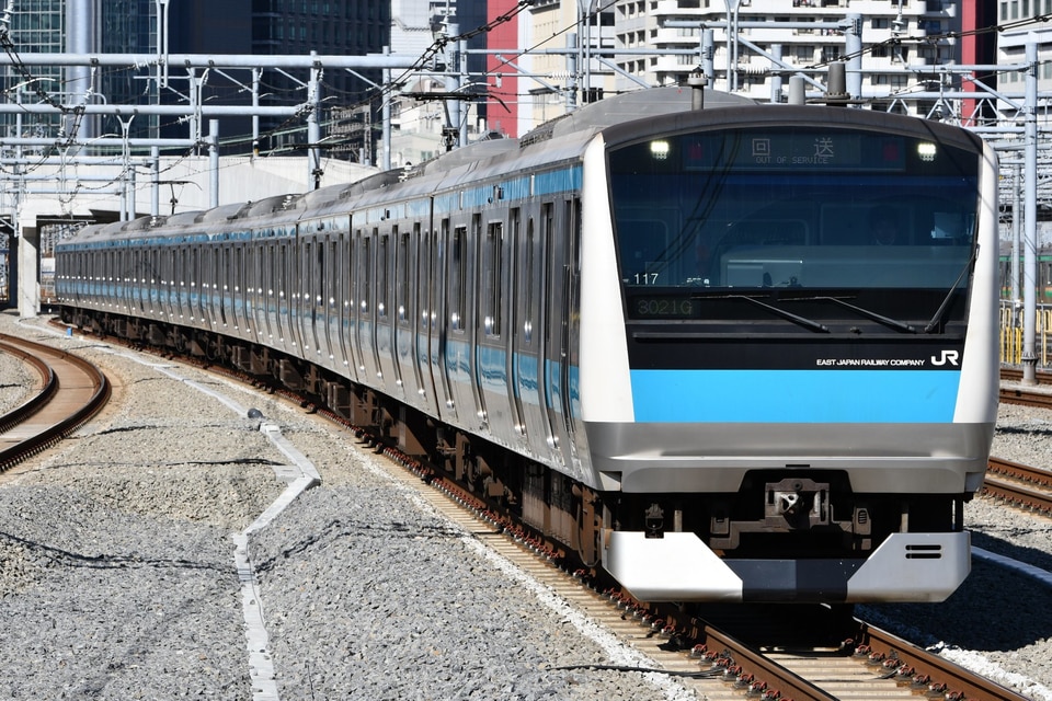 JR東E233系サイ117編成<br class="br-sp" />(ウラ117編成)の写真