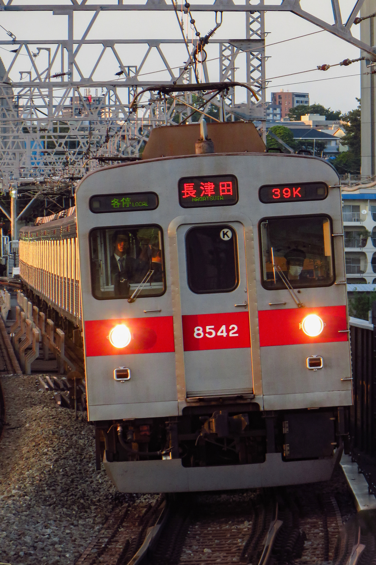 東急電鉄  8500系 8642F