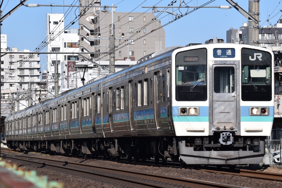 JR東211系ナノN611編成<br class="br-sp" />(ナノN611)の写真