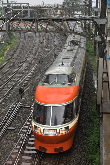 小田急電鉄  7000形 7004F
