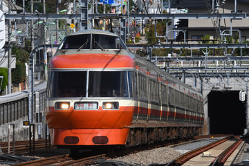 小田急電鉄  7000形 7004F