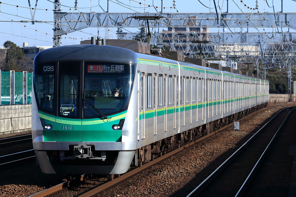 東京メトロ  16000系 16121F
