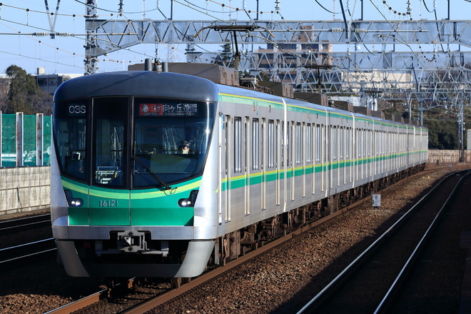 16000系16121Fを和泉多摩川駅で撮影した写真