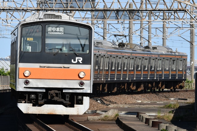 京葉車両センター205系ケヨM20編成を南船橋駅で撮影した写真