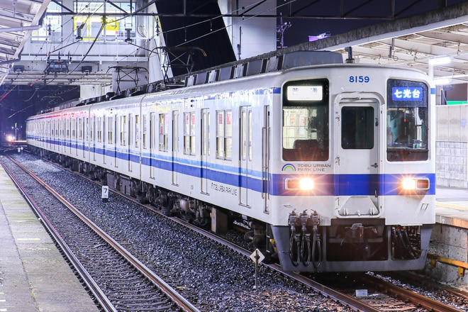 8000系8159Fを南桜井駅で撮影した写真