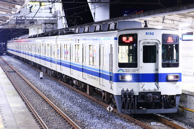 8000系8192Fを南桜井駅で撮影した写真