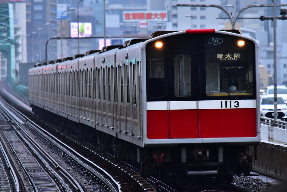 大阪メトロ10系1113F<br class="br-sp" />(1113編成)の写真