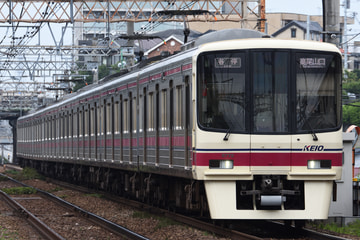 京王電鉄  8000系 8722F