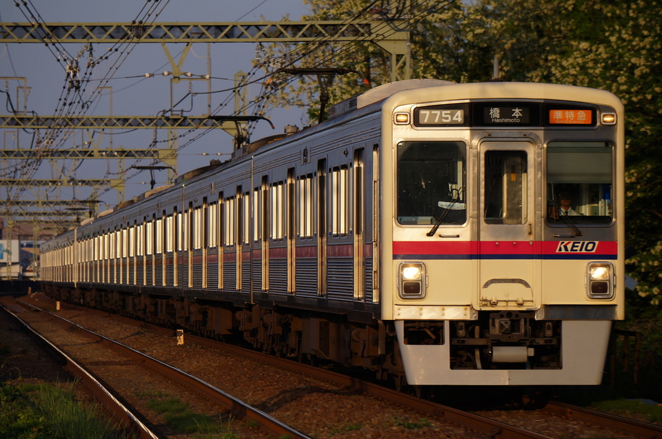 京王7000系7704F<br class="br-sp" />(7704編成)の写真