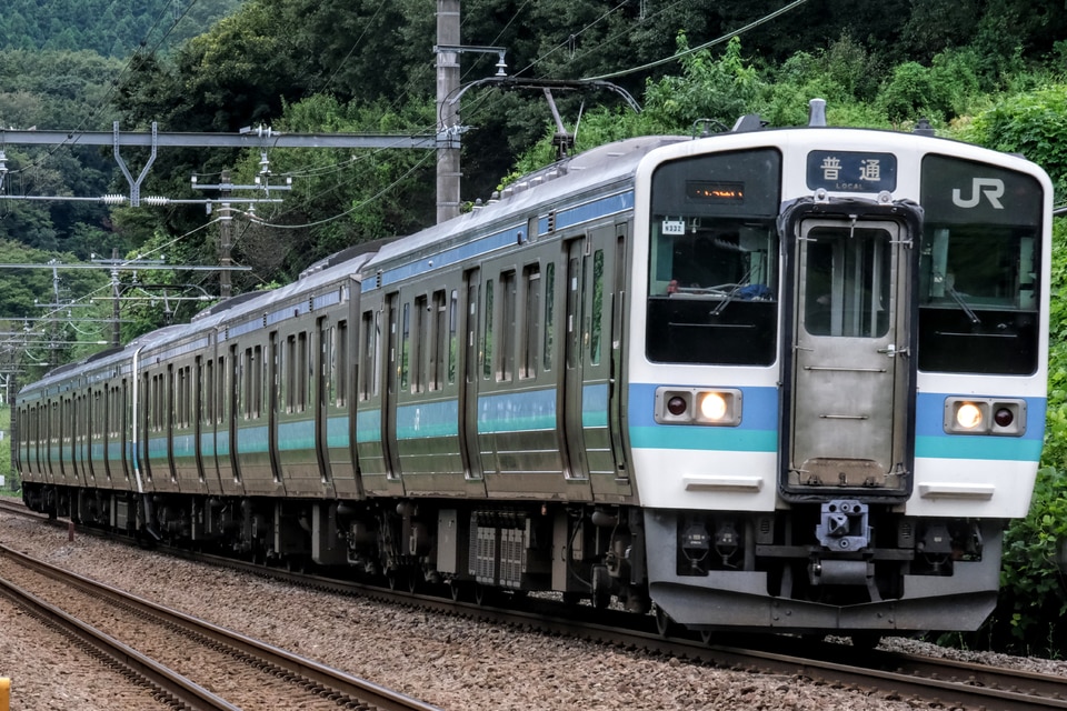 JR東211系ナノN332編成<br class="br-sp" />(ナノN332)の写真