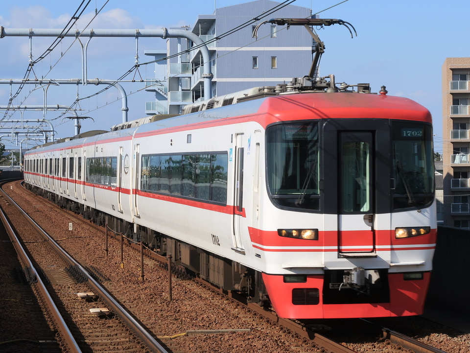 名鉄1700系・2300系1702F<br class="br-sp" />(1702編成)の写真