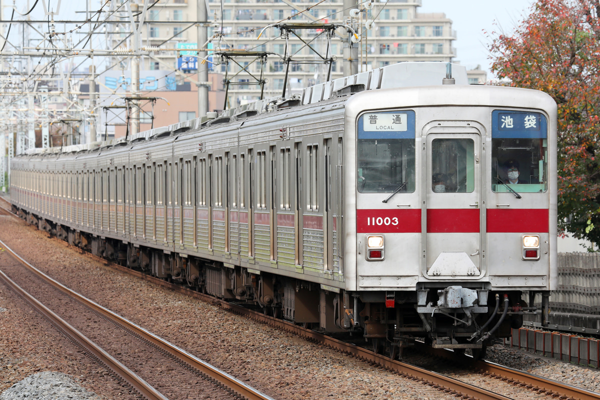 東武鉄道  10000系 11003F