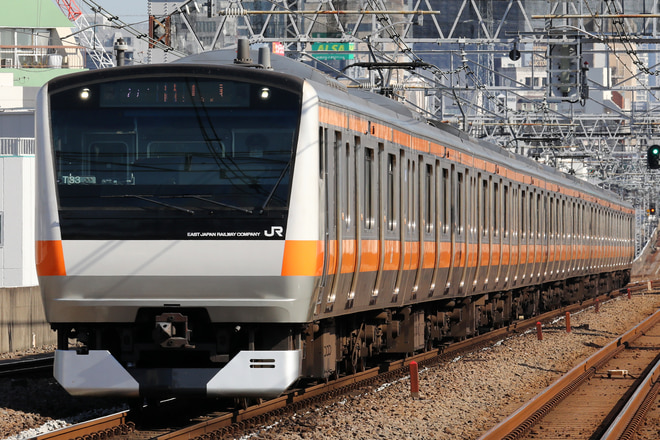 E233系トタT33編成を阿佐ケ谷駅で撮影した写真