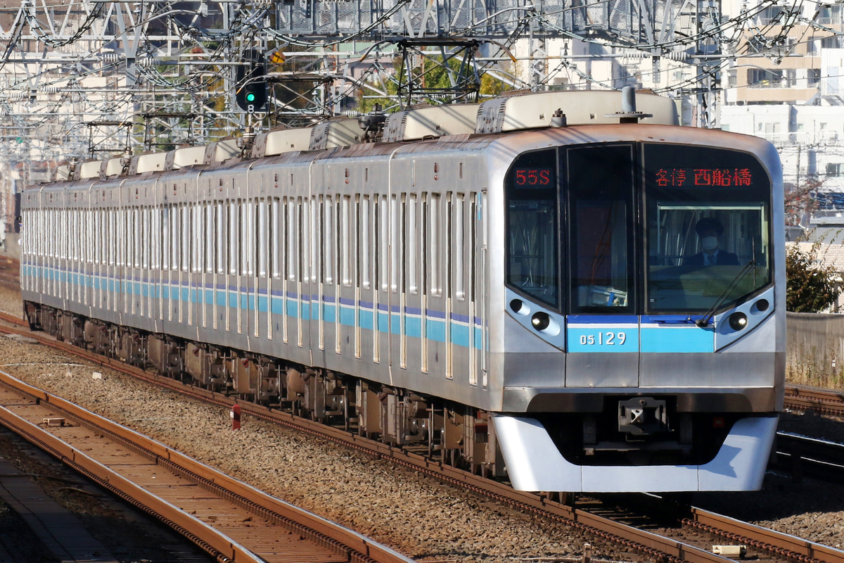 東京メトロ  05系 05-129F