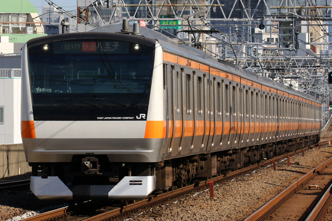 E233系トタT17編成を阿佐ケ谷駅で撮影した写真