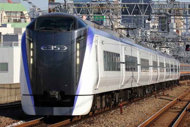 E353系モトS112編成を阿佐ケ谷駅で撮影した写真