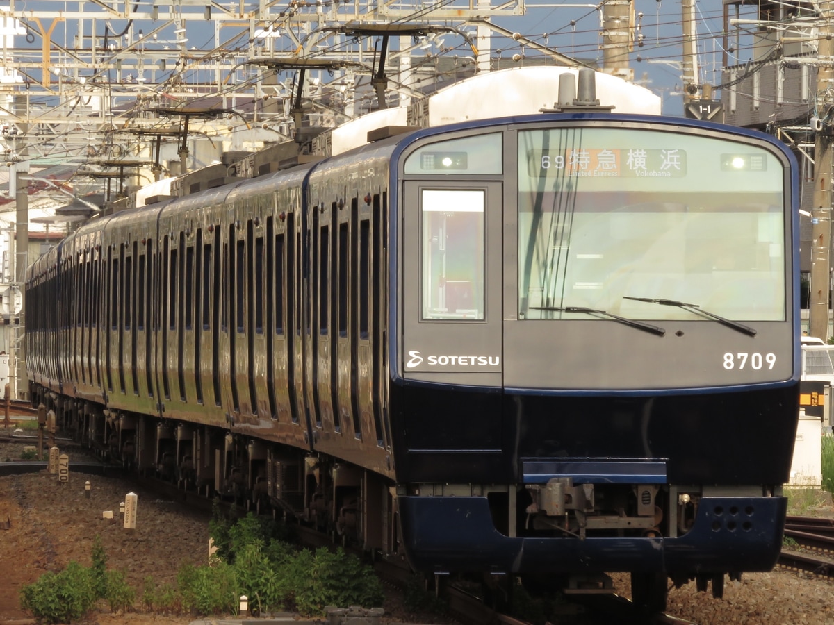 相模鉄道 かしわ台車両センター 8000系 8709×10