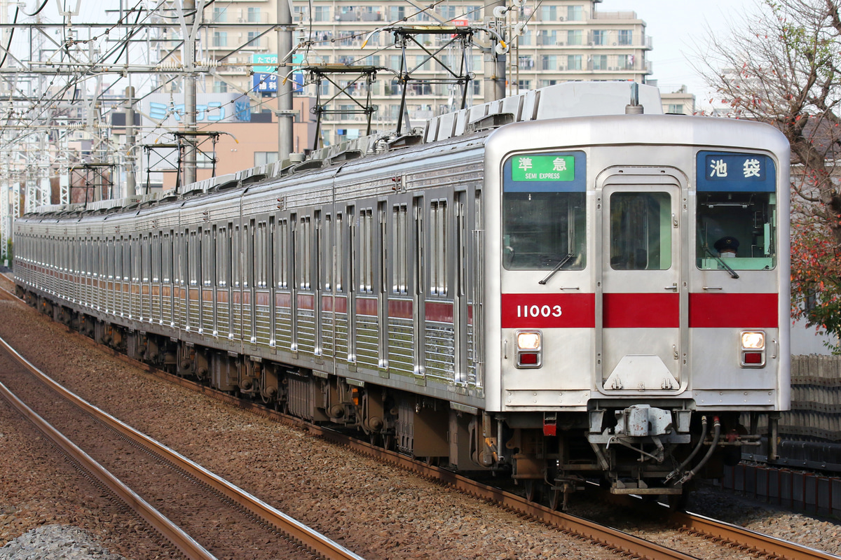 東武鉄道  10000系 11003F