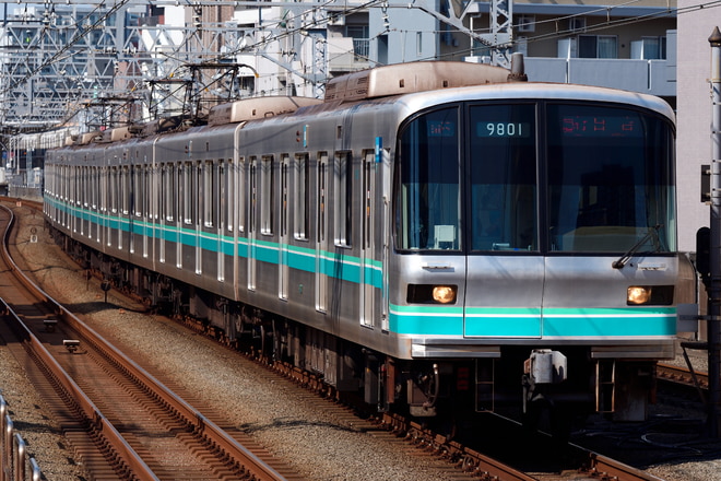 9000系9101Fを武蔵小杉駅で撮影した写真