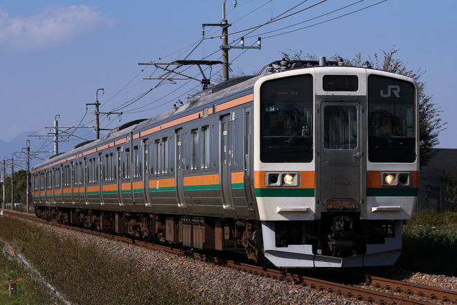 高崎車両センター211系A34編成を駒形～伊勢崎間で撮影した写真